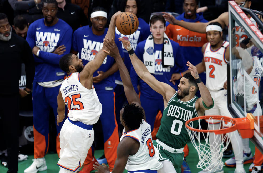 包含掘金横扫墨西哥男篮，波尔津吉斯统治全场的词条