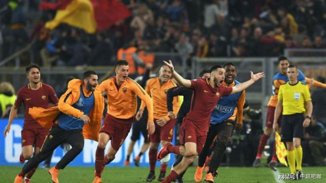 惊天逆转!足球战队挺进四强 惊天逆转!足球战队挺进四强