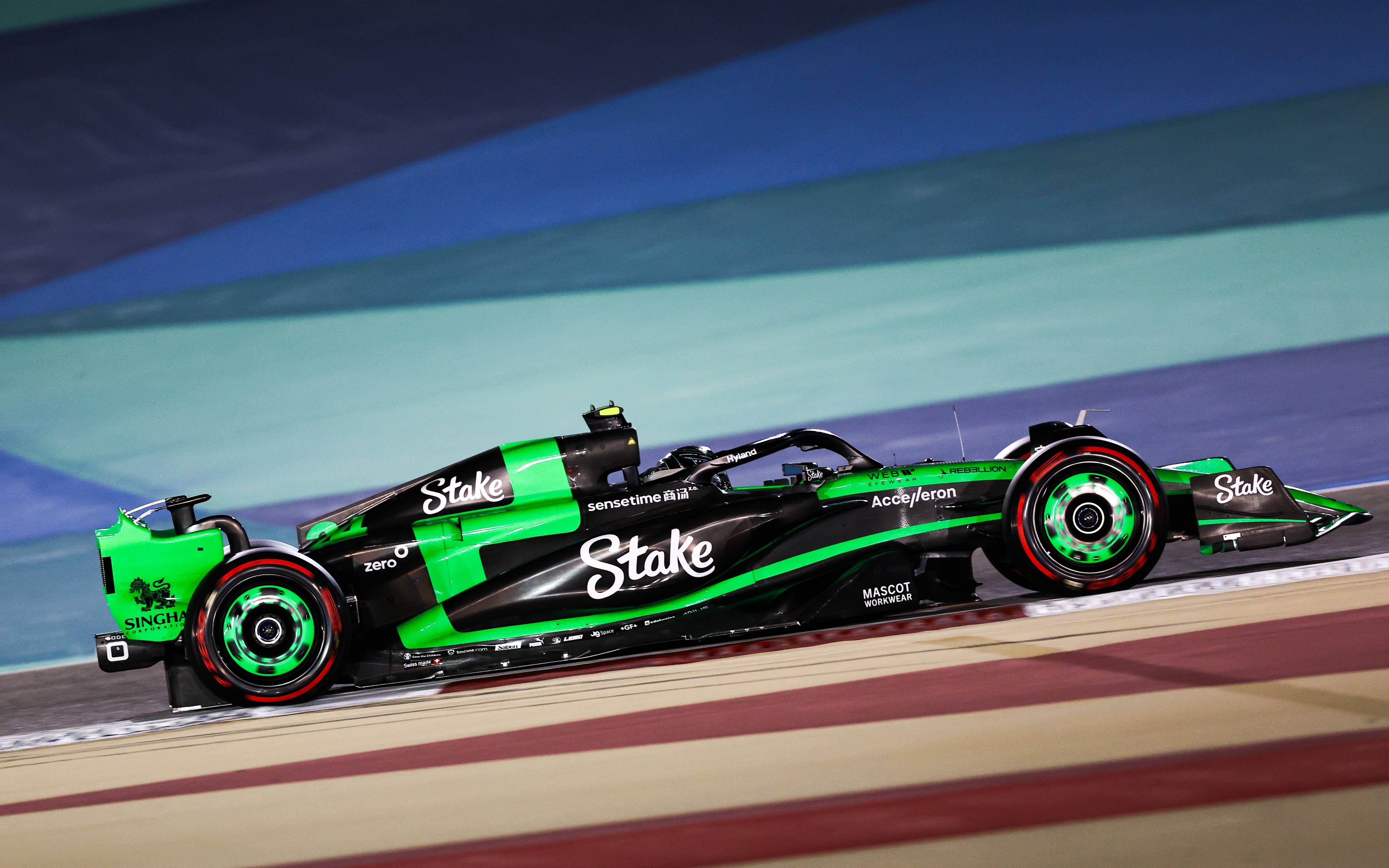 爱游戏大厅-索伯车队鏖战红牛车队，诺里斯刷新纪录