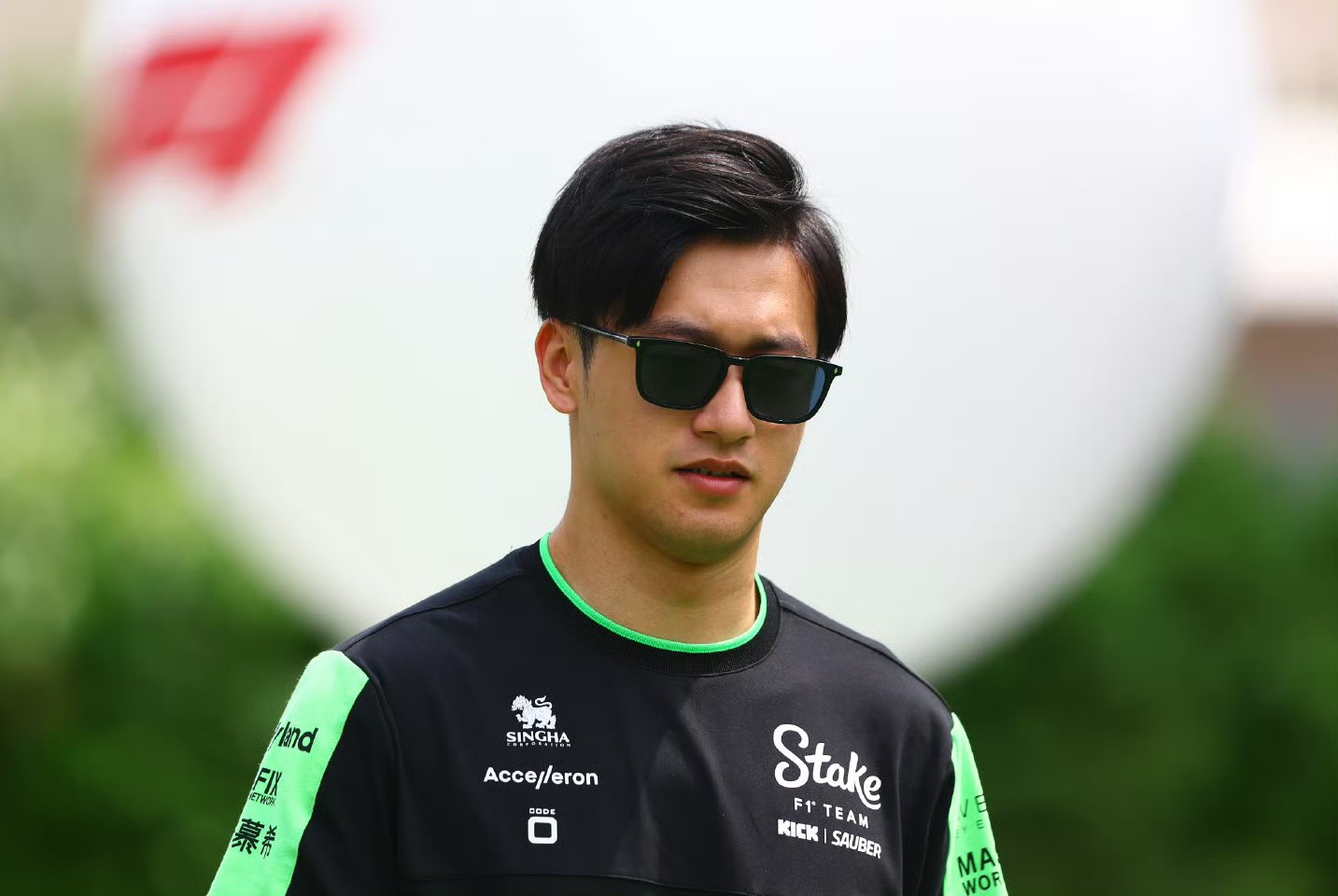 索伯车队绝杀迈凯伦，周冠宇惊艳四座