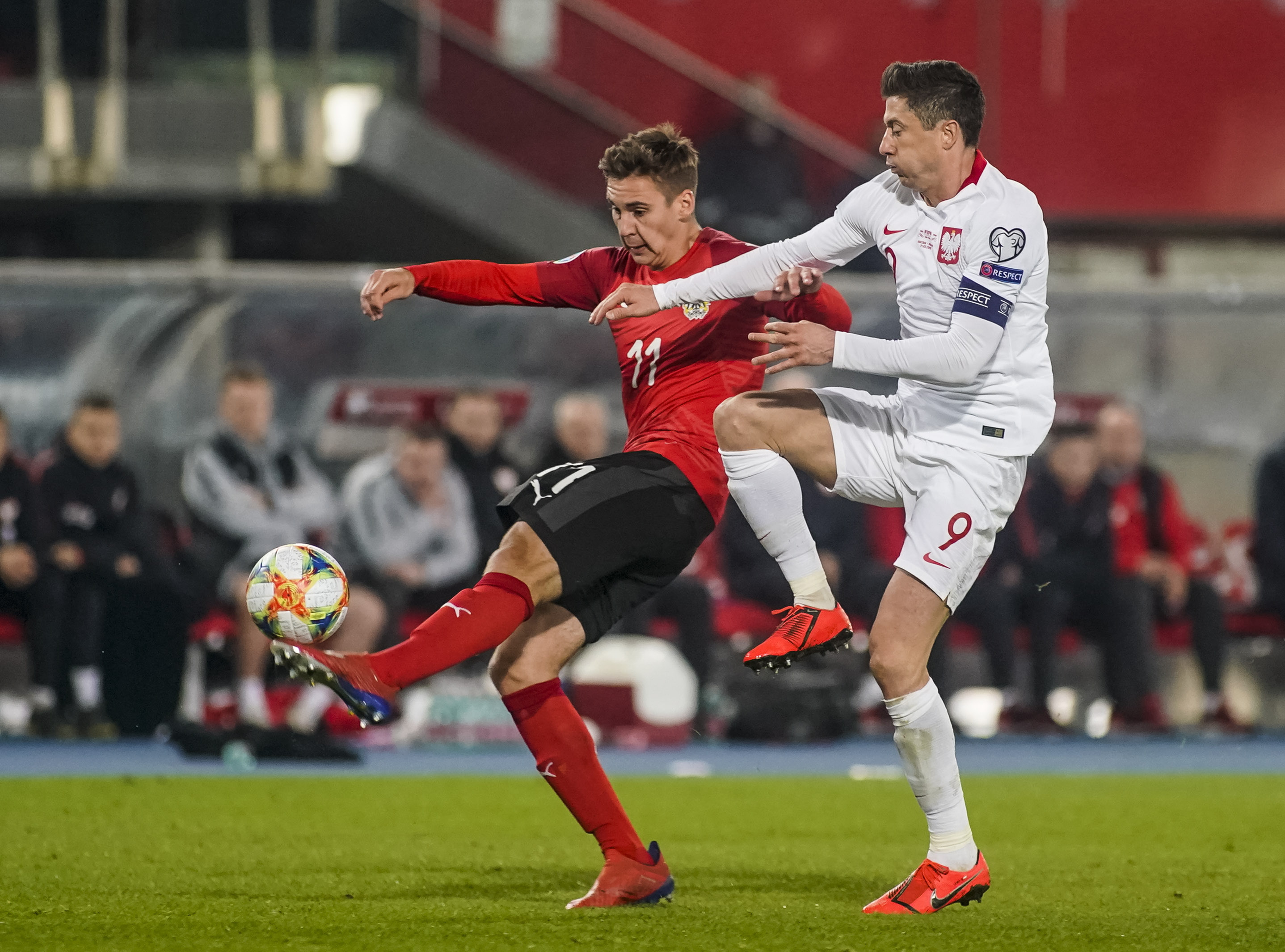 爱游戏官方入口-日本队轻取奥地利队，波尔点燃赛场