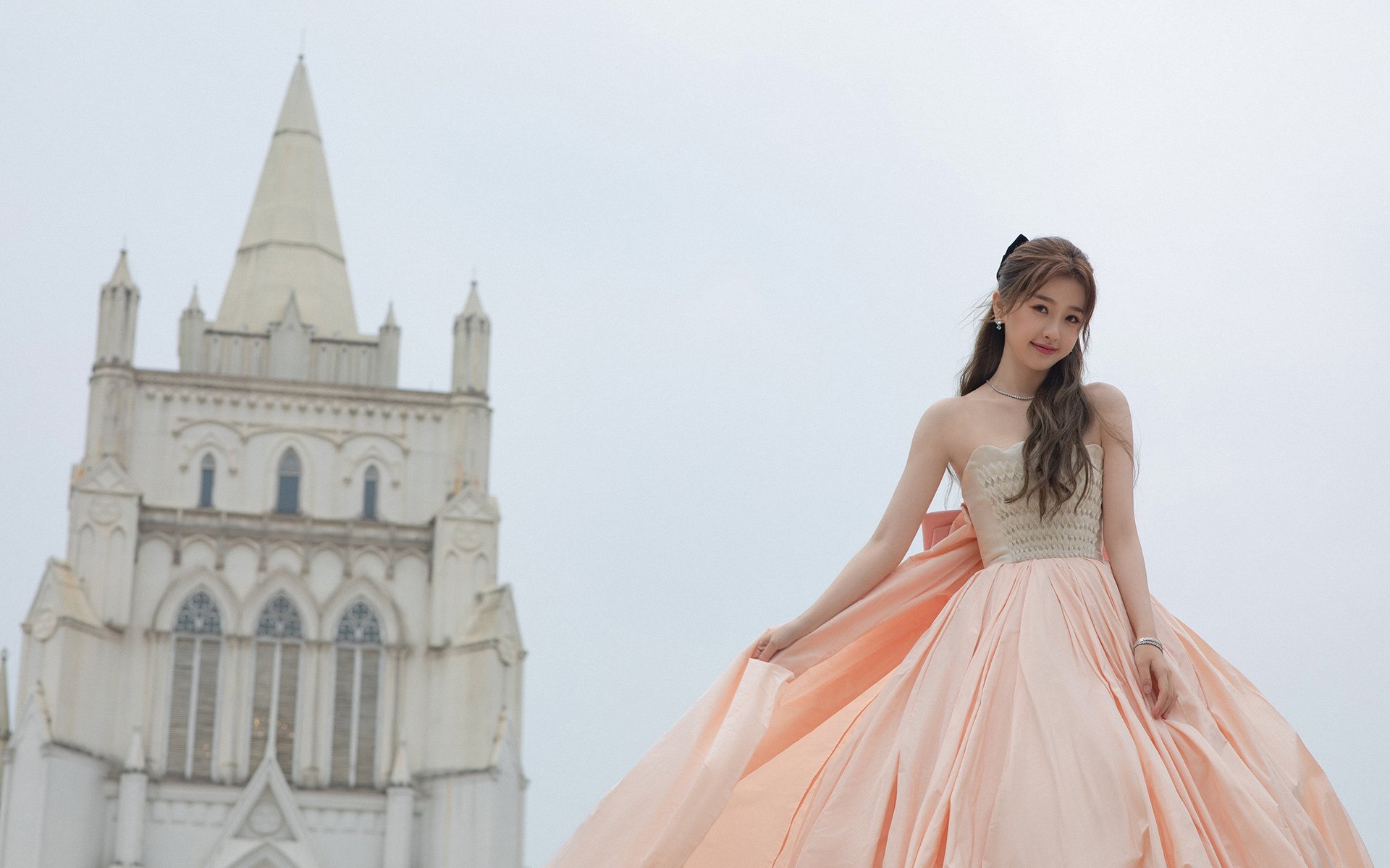 新王加冕！辛纳绝杀捍卫网坛传统，ATP总决赛惊险挫败拉沃尔杯挖角野心