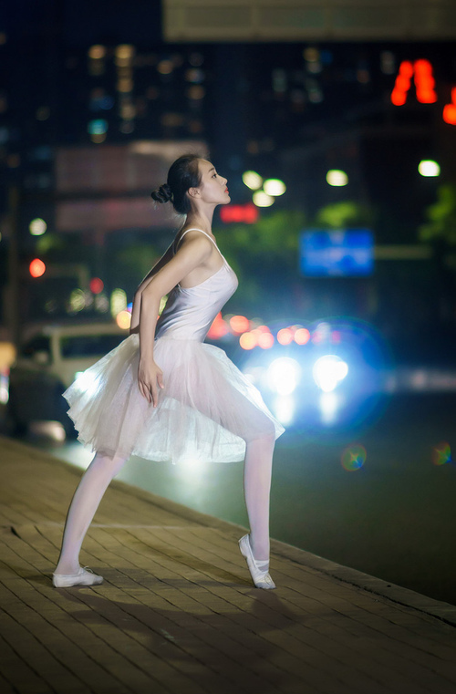 时光逆旅者,纳达尔年终总决赛险胜联合杯,关键制胜背后的唯一性寓言