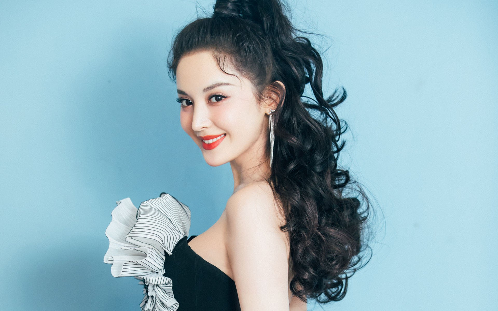 双重征服日，当托尼与切尔西同时展现统治力的终极形态