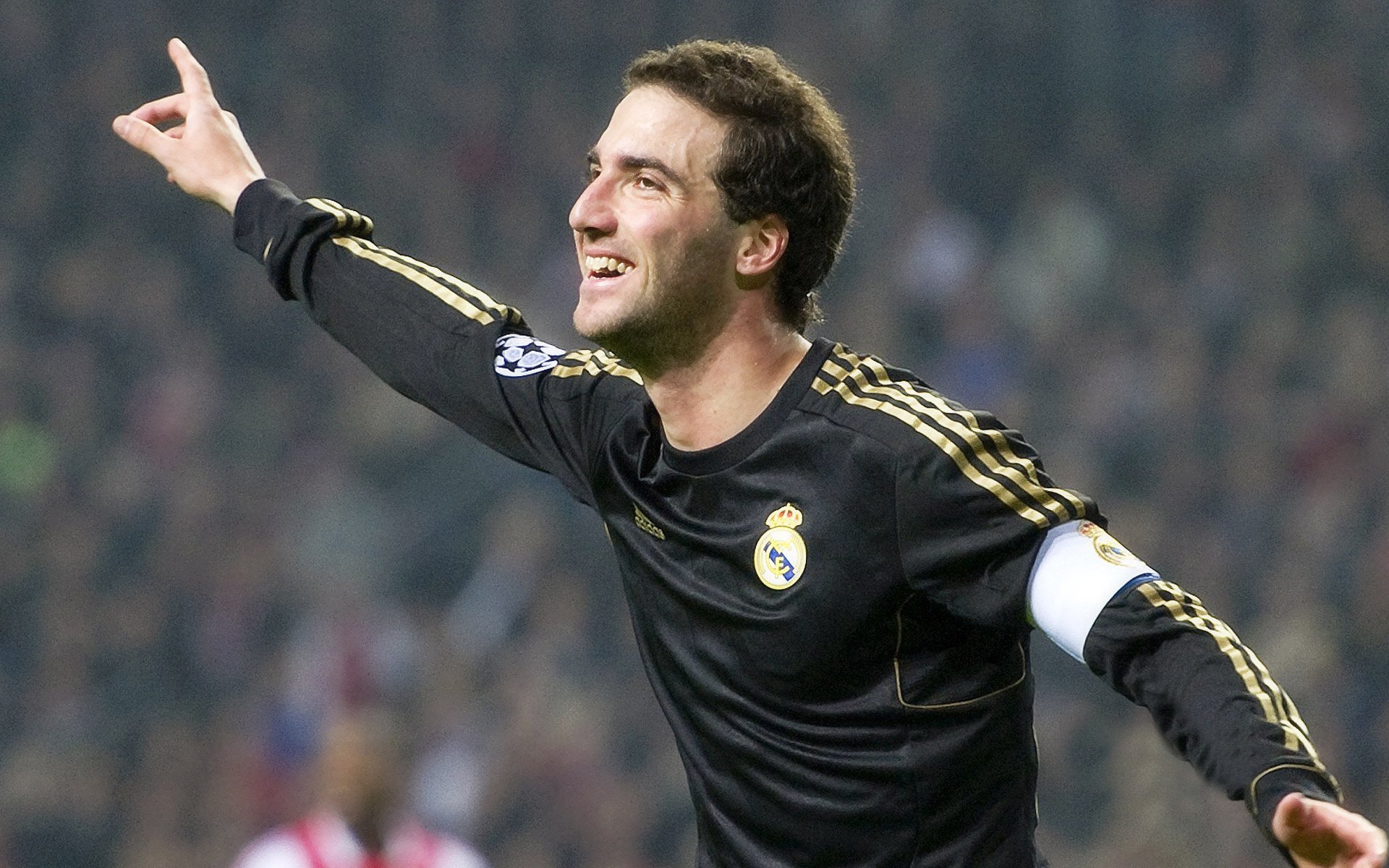 安达卢西亚的烈日与加勒比的飓风,一场没有硝烟的世界排名争夺战