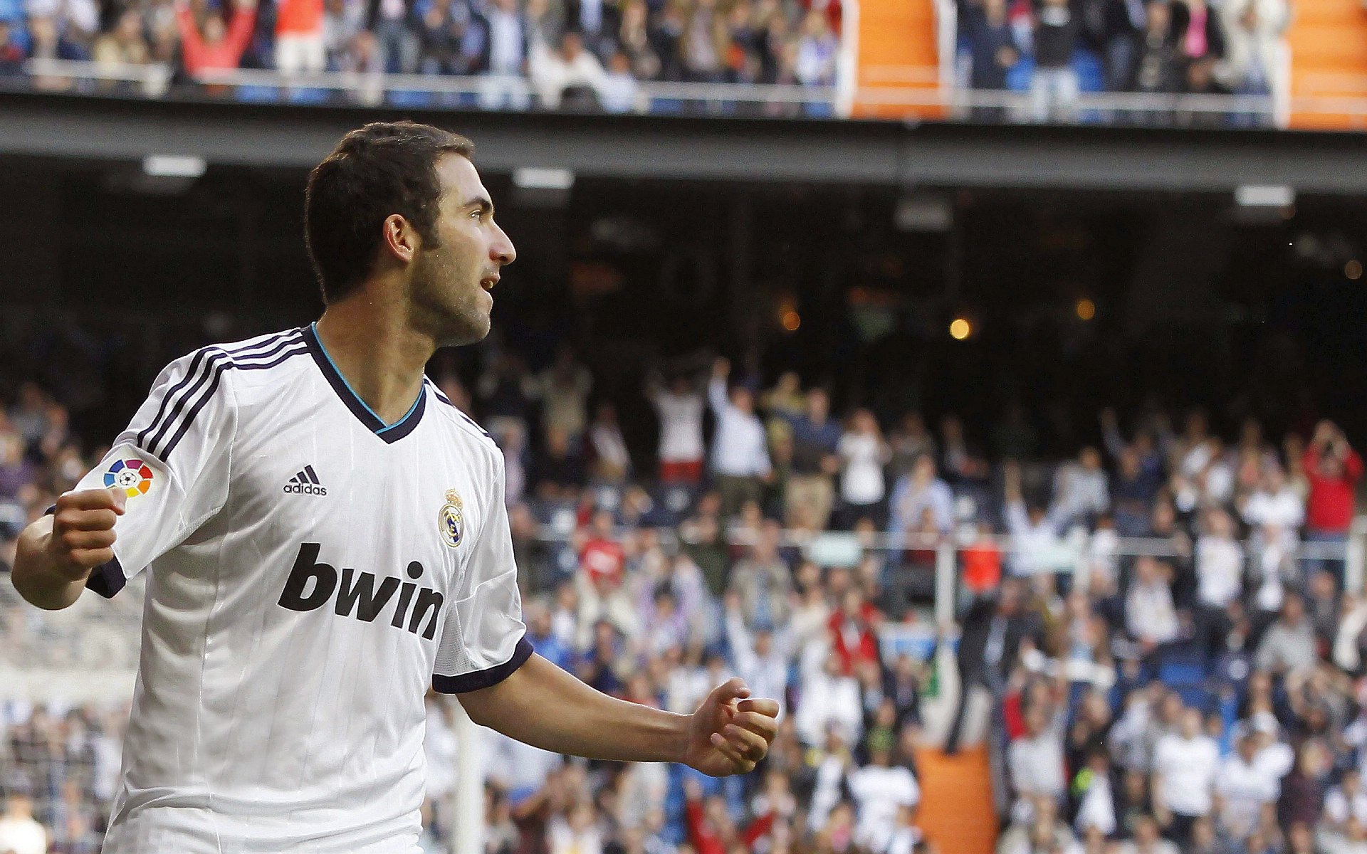 非豪门的艺术，当红魔的血统在压哨声中震颤，哈兰德的稳定器于何处轰鸣？