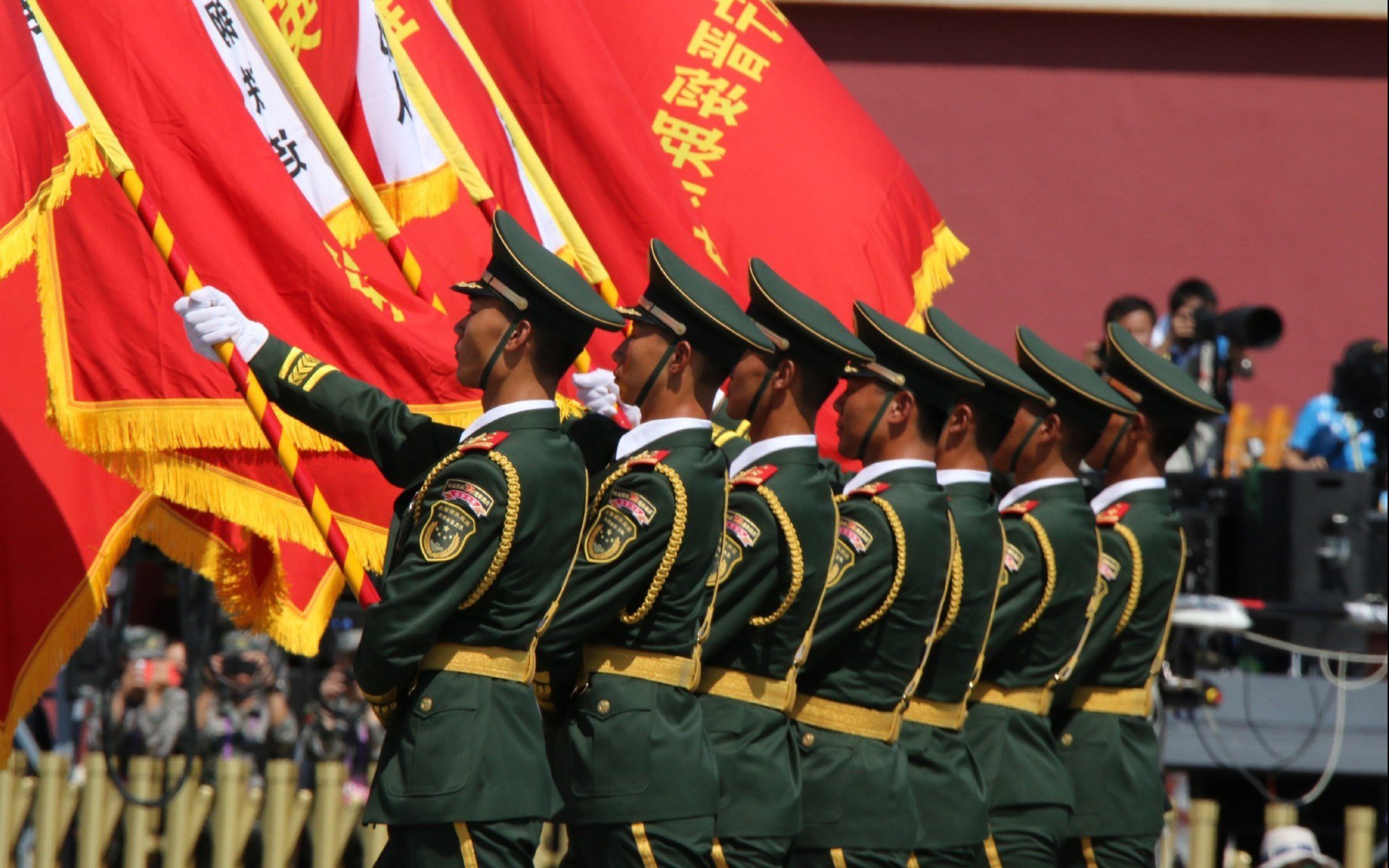 乔治如指挥家般掌控全场节奏 吉林男篮轻取上海迎关键胜利